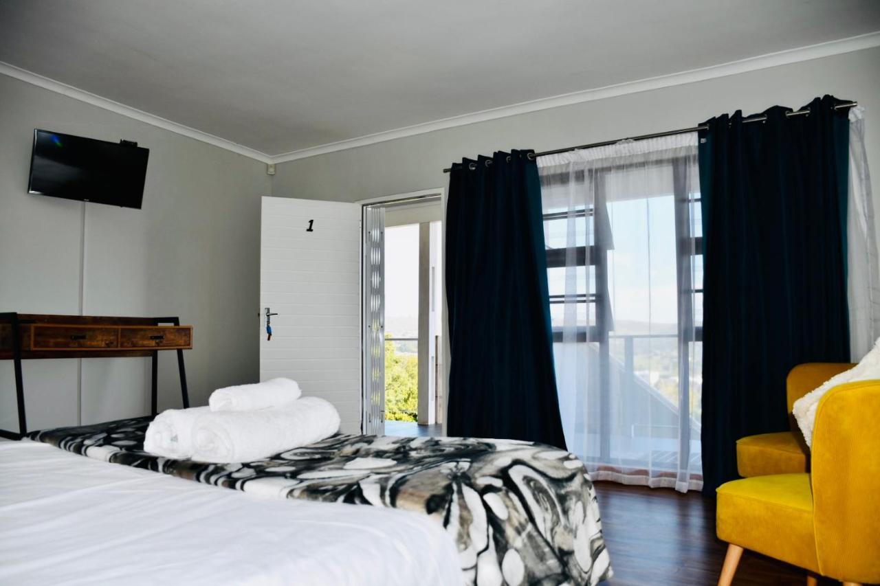 Friendz Guesthouse Knysna Extérieur photo