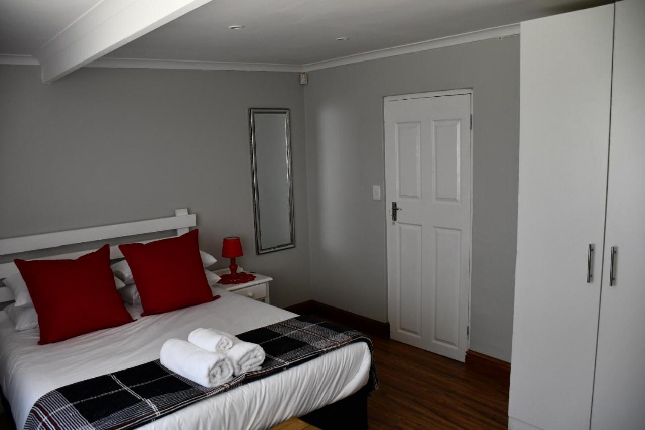 Friendz Guesthouse Knysna Chambre photo