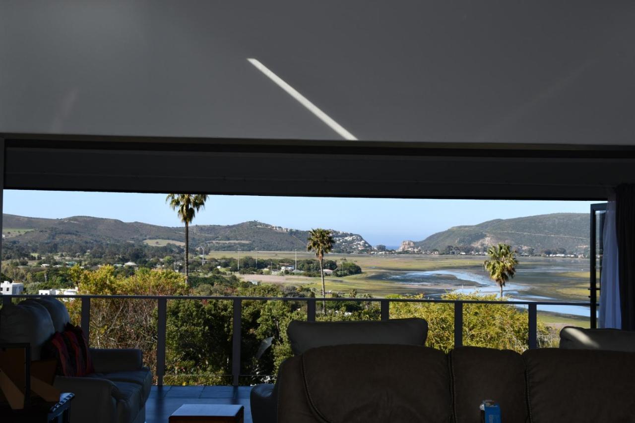 Friendz Guesthouse Knysna Extérieur photo