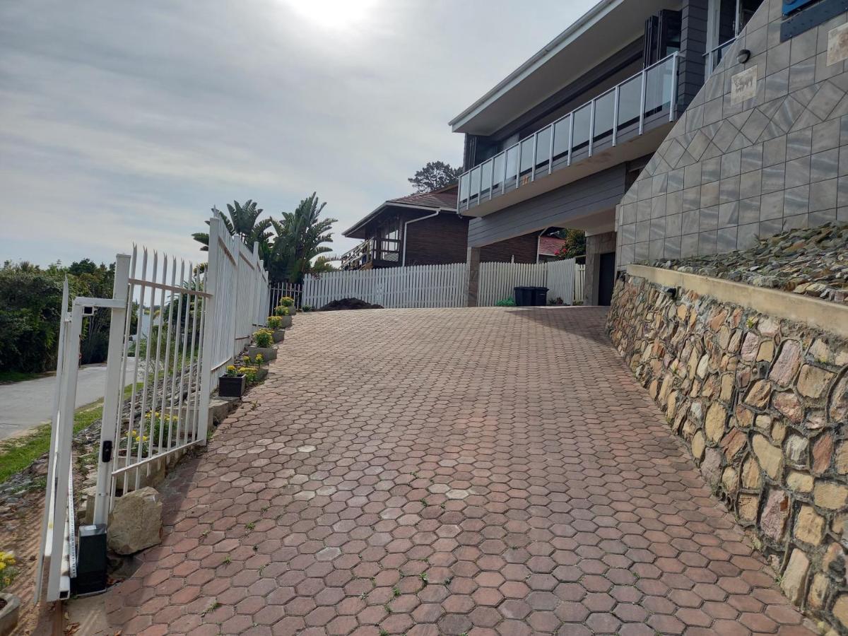 Friendz Guesthouse Knysna Extérieur photo