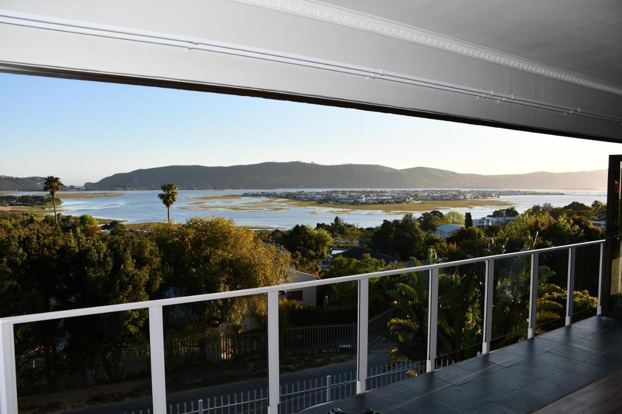 Friendz Guesthouse Knysna Extérieur photo