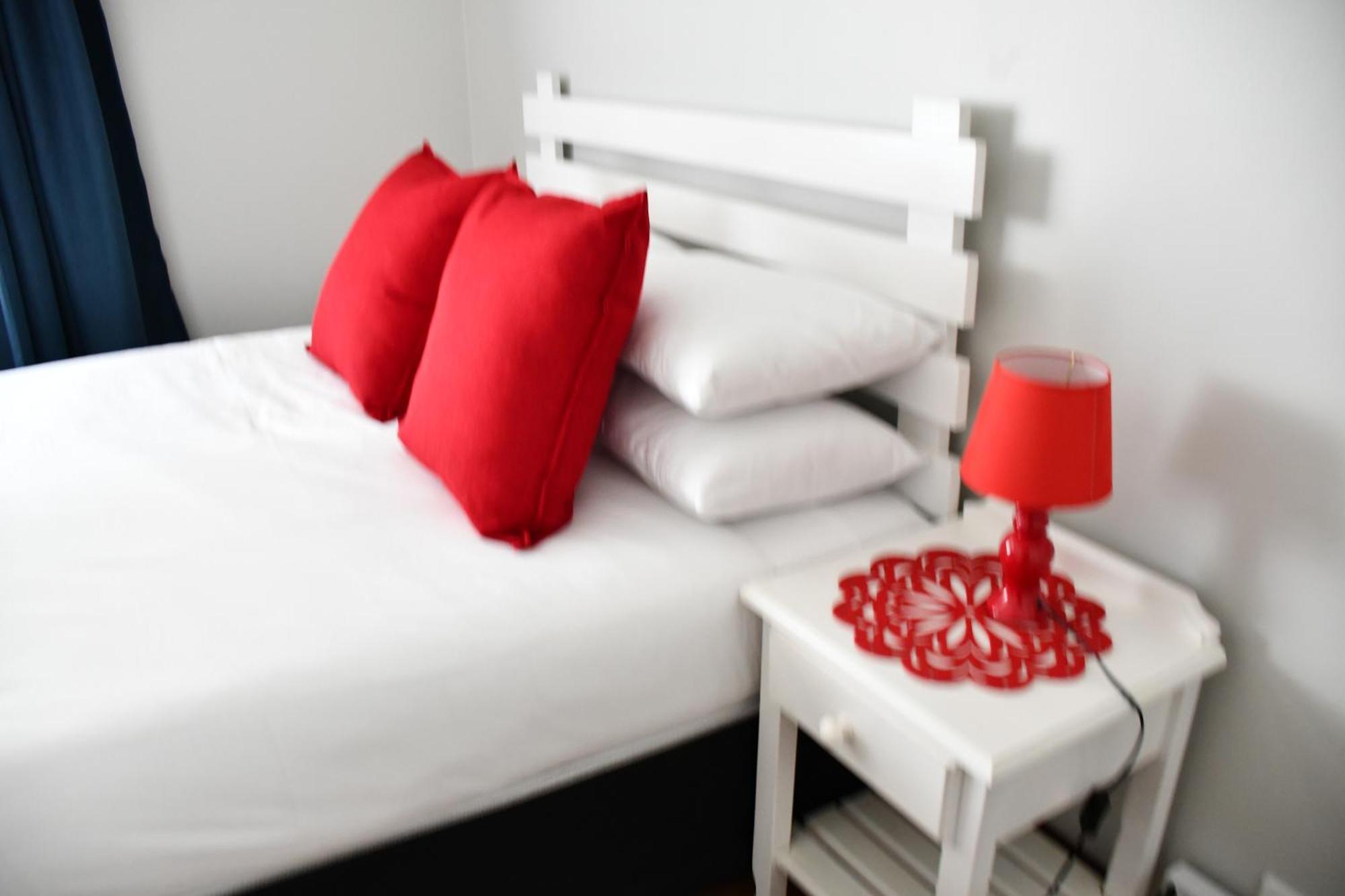 Friendz Guesthouse Knysna Chambre photo